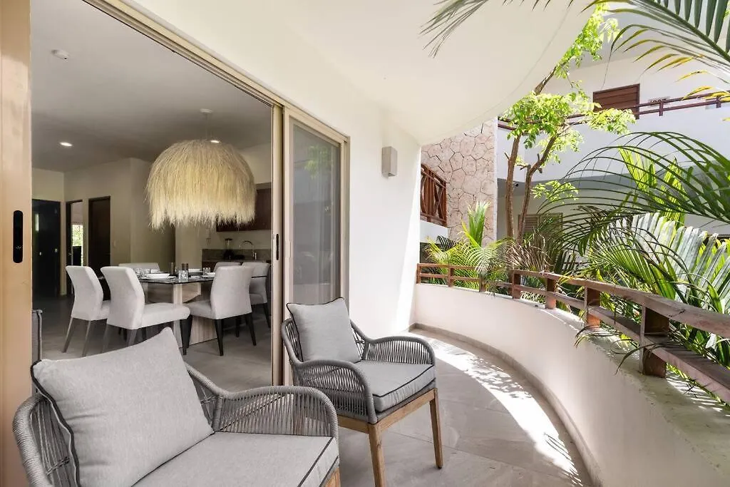 Stylish 2Bd Condo In Prime Location With Balcony Tulum Apartment